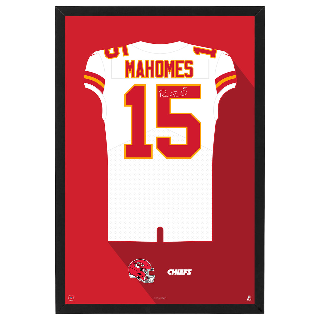 Kansas City Chiefs Patrick Mahomes Jersey Print White / Large - 27x39 | Sporticulture