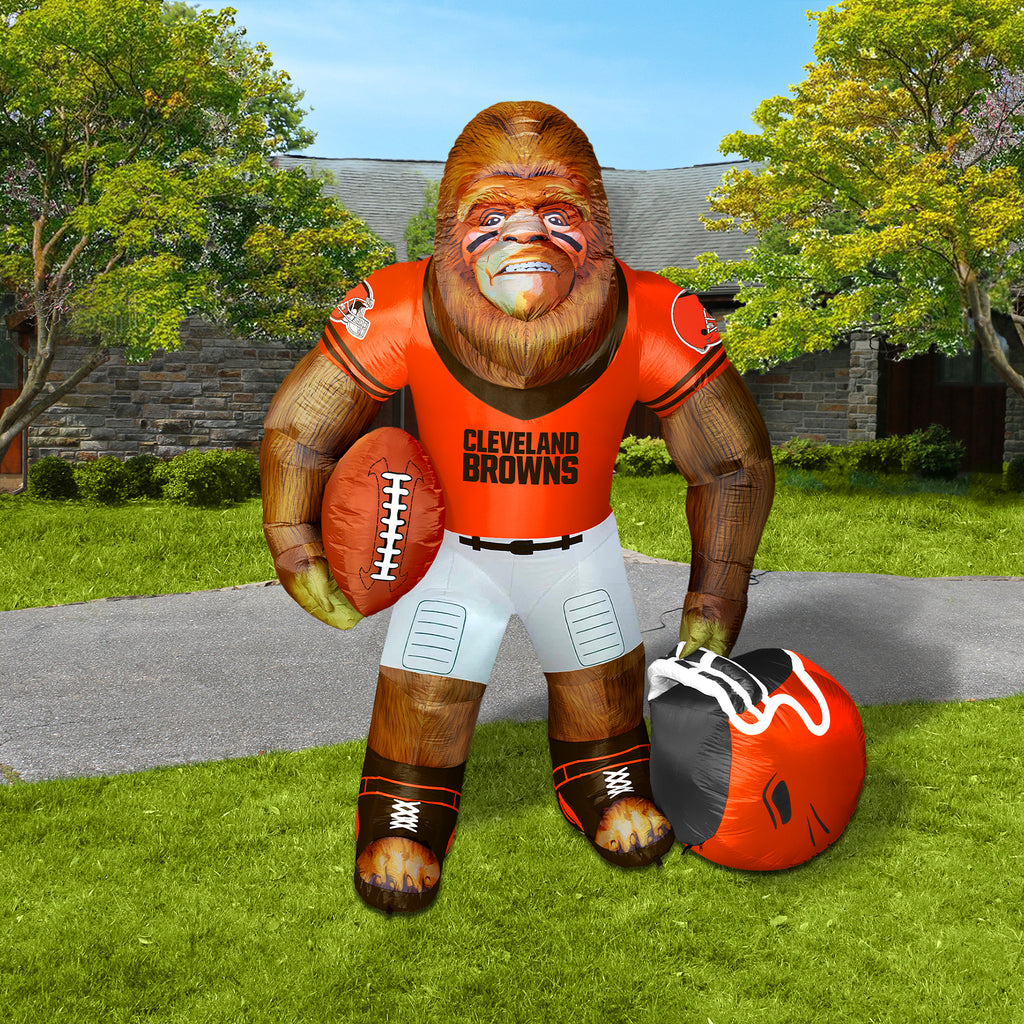 Cleveland BrownsInflatable Big Footballer - For The Deep Rooted Fan ...